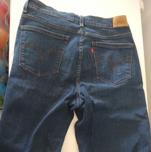 Levi's Bermuda shorts size 14